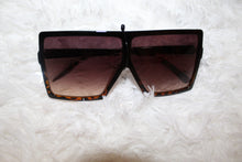 Load image into Gallery viewer, Queen Sunnies
